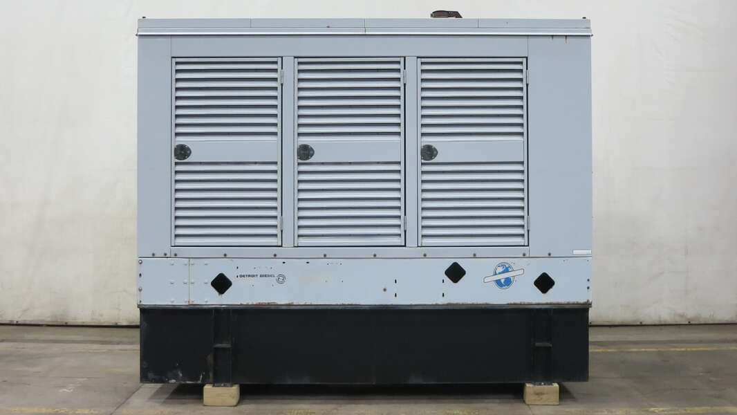 265 KW Detroit Diesel #250DSE, diesel generator set, 277/480 Volts, 954 hours, 490 HP @ 1800 RPM, Detroit - Image 1