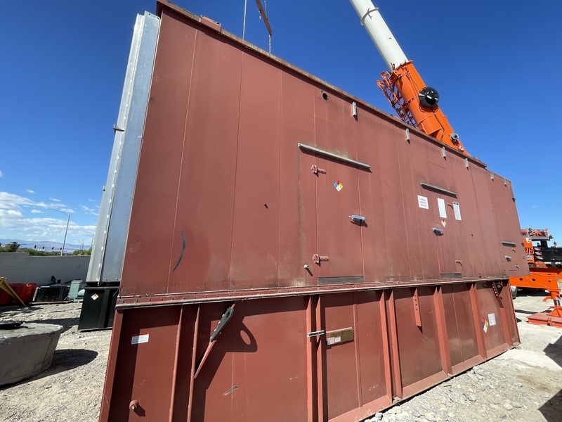 2000 KW Caterpillar #3516B, stationary generator set, diesel, 1800 RPM, 480 Volts, 649 hours, 2005 - Image 10