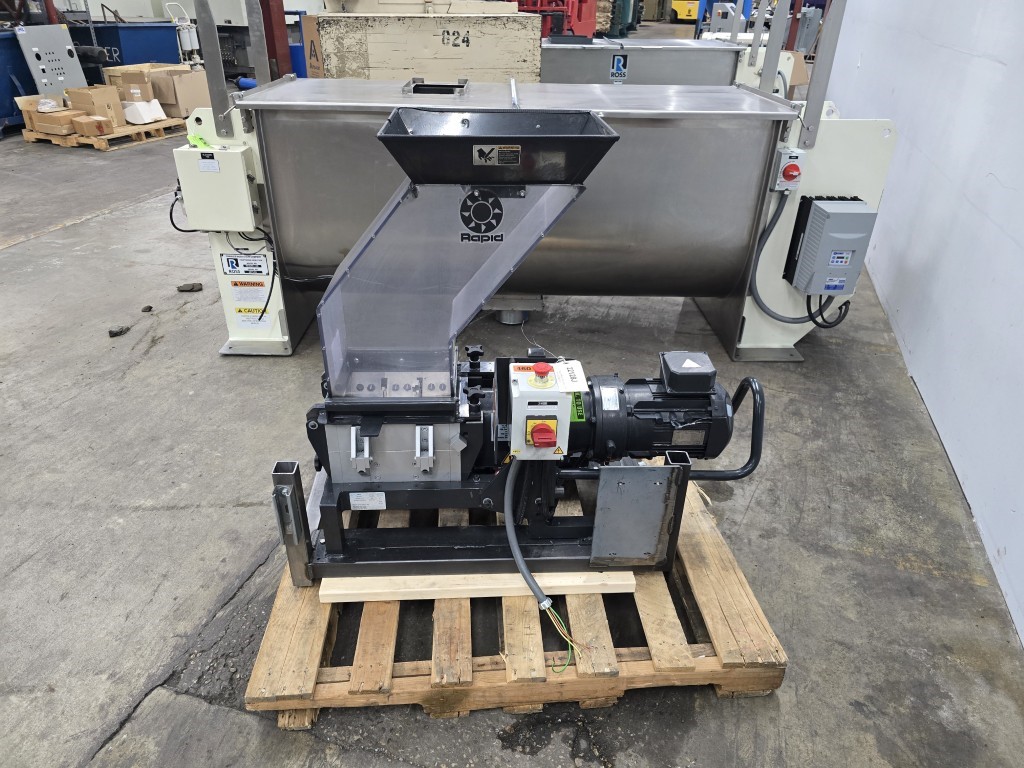 8.9" x 10.4" Rapid #RG2, granulator, 3 HP, 2 bed knives, 3 fly knives - Image 3