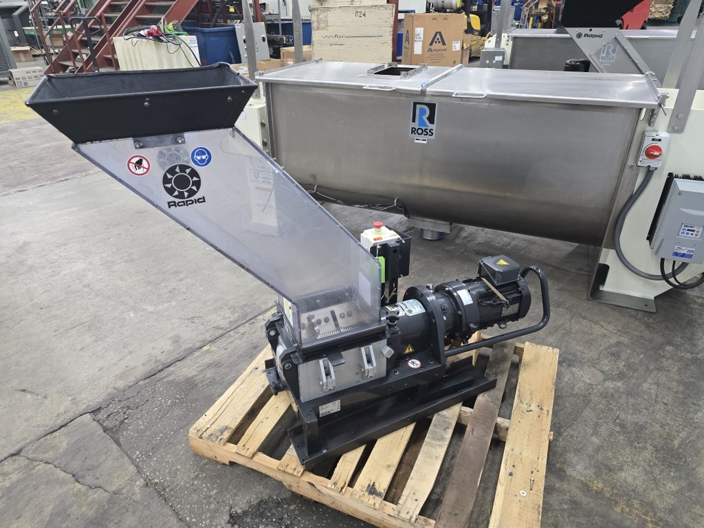 8.9" x 10.4" Rapid #RG2, granulator, 3 HP, 2 bed knives, 3 fly knives - Image 2