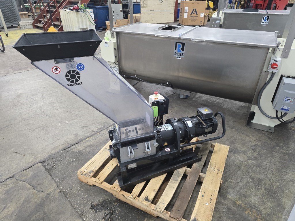 8.9" x 10.4" Rapid #RG2, granulator, 3 HP, 2 bed knives, 3 fly knives - Image 4