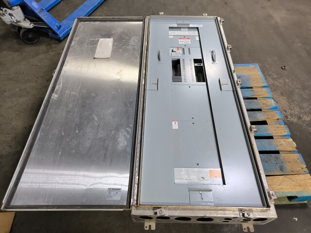 400 Amp. Eaton #PRL3A Pow-R-Line, Panelboard, 480Y/277 Volts, 3PH, weather protected enclosure, 2005 - Image 1