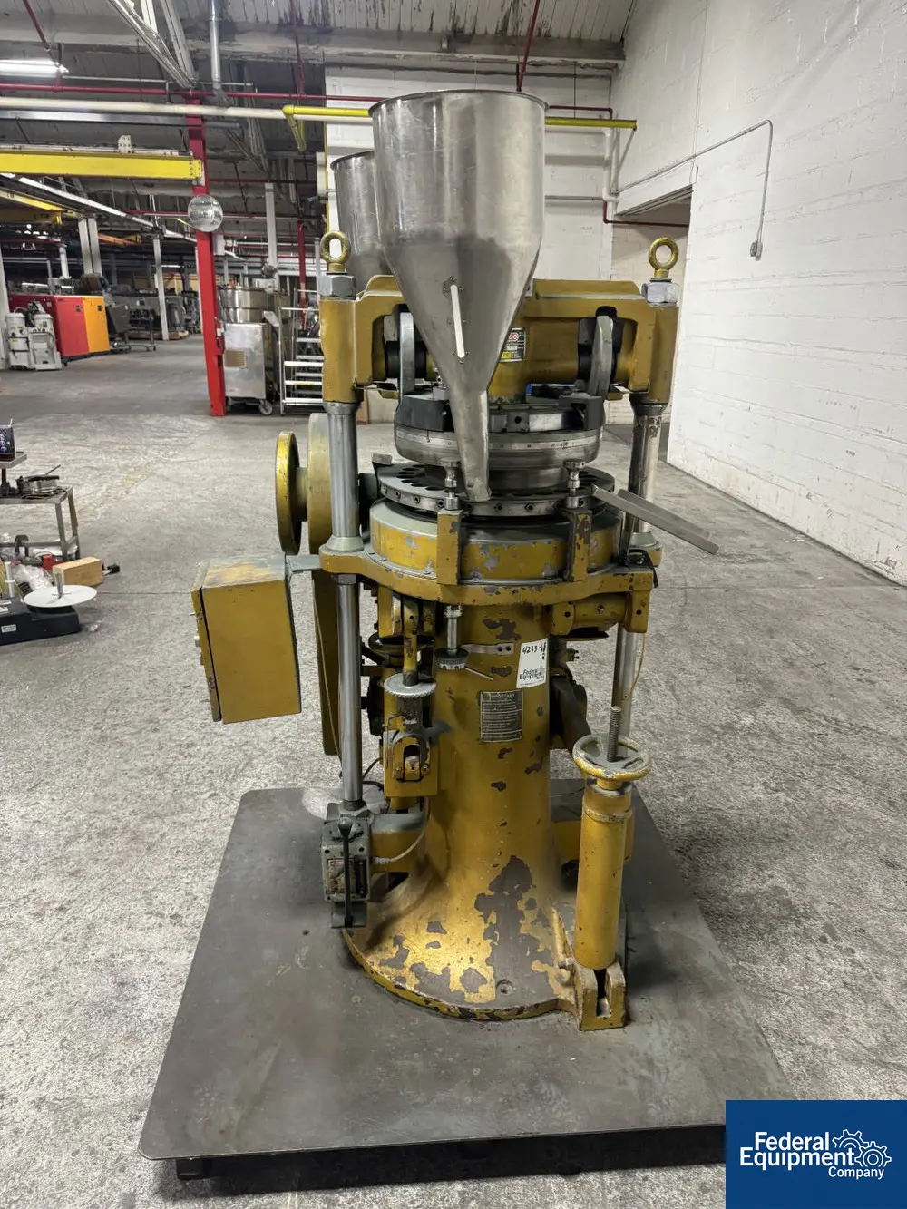 Misido # DO-27, Rotary Tablet Press, 27 Station, D-tool, dual feeders - Image 3