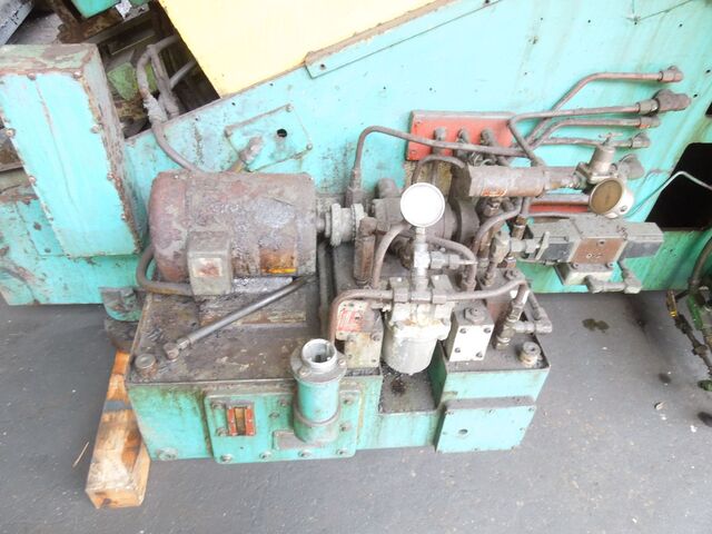 Cincinnati No. 440-20 Mdl. DE, twin grip centerless grinder, 10" diameter work capacity, 4" diameter work - Image 4