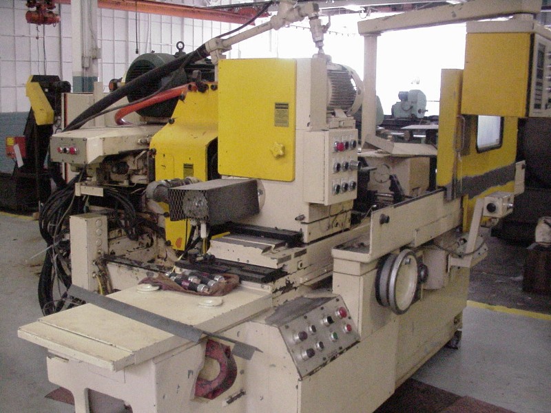 10" x 24" Cincinnati #370-DA, plain cylindrical grinder, 30" diameter x 5" width x 12" hole grinding wheel - Image 1