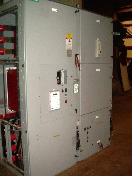 Siemens Switchgear, gmi vacuum circuit breake, 250 MVA & Series 81000 - Image 2
