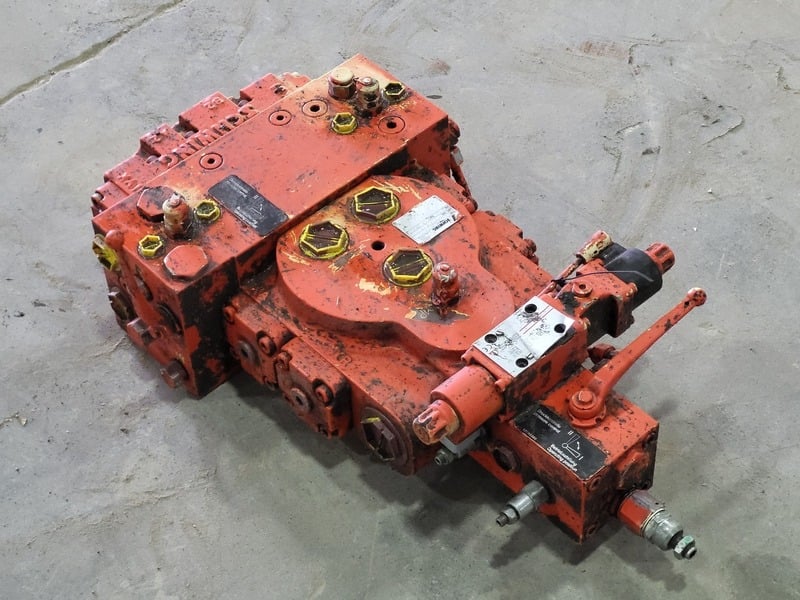 Schwing #98327503, control block S1-2-VPT22-S3 MO16-SVE220-, 350 bar - Image 5
