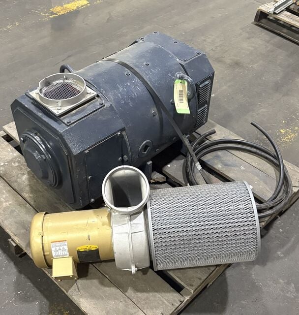 100 HP 1750/2000 RPM Emerson, 3660D452100, Frame 366A, 3 phase, TEFC, 500 VA., 300 VF - Image 1