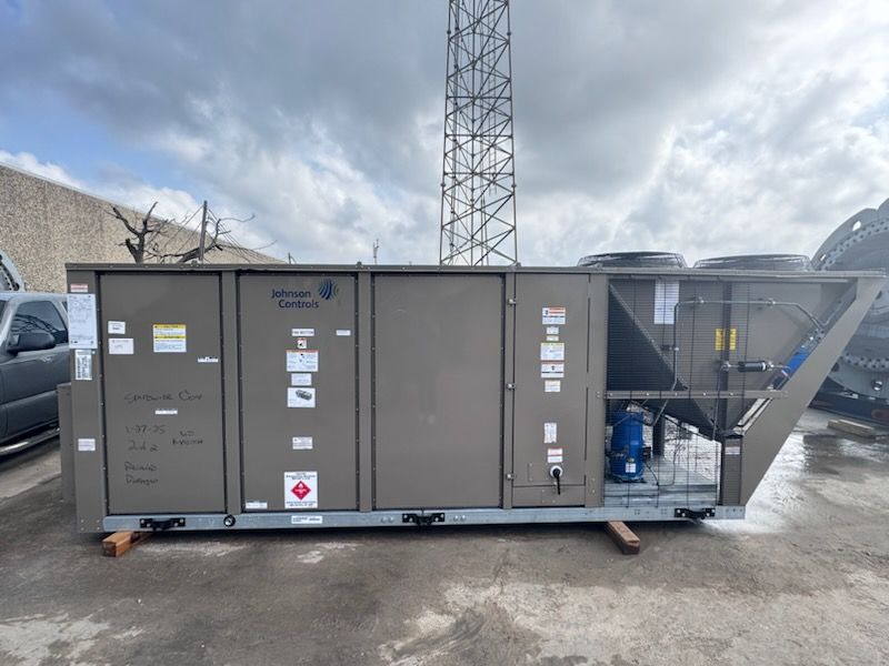 30 Ton, JCI York #VV30C0BG4R1CFH14A1, package unit, never installed, 2024 - Image 2