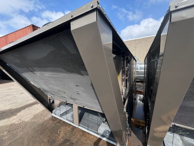 30 Ton, JCI York #VV30C0BG4R1CFH14A1, package unit, never installed, 2024 - Image 4