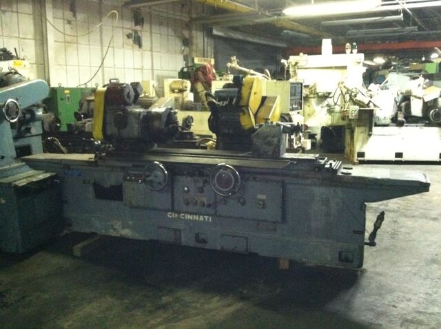 18" x 48" Cincinnati, universal cylindrical grinder, 14" diameter x 1.5" width x 5" hole grinding wheel - Image 3