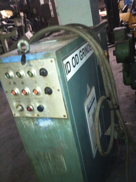 18" x 48" Cincinnati, universal cylindrical grinder, 14" diameter x 1.5" width x 5" hole grinding wheel - Image 5