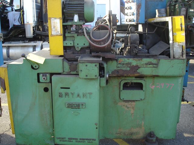 Bryant #2209Y, internal grinder, 9" swing, 0.75" grinding stroke, 6" Traverse stroke, 1200 RPM, 1965 - Image 1