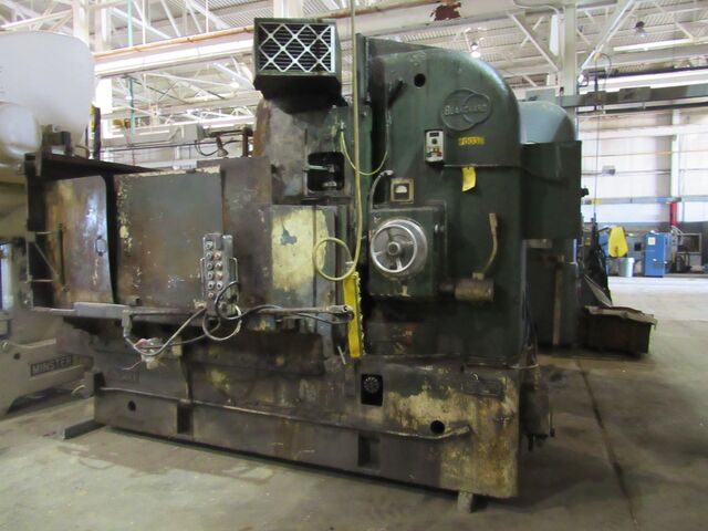 Blanchard #32-60, rotary surface grinder, 66" swing, 60" chuck, 30" vertical Range, 100 HP, 1969 - Image 4