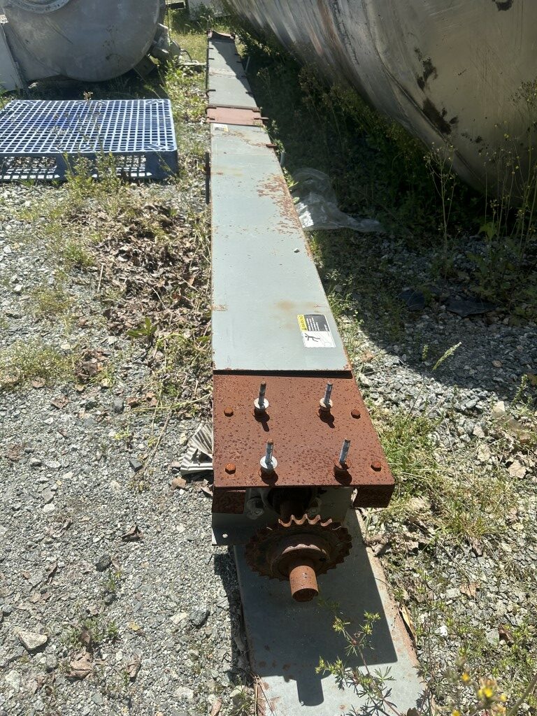 6" diameter x 20' long, Carbon steel screw conveyor, no drives, flat covers - Image 2