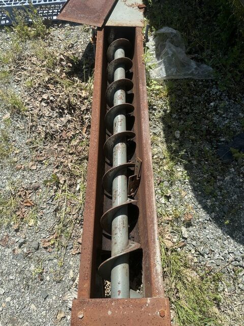 6" diameter x 20' long, Carbon steel screw conveyor, no drives, flat covers - Image 6