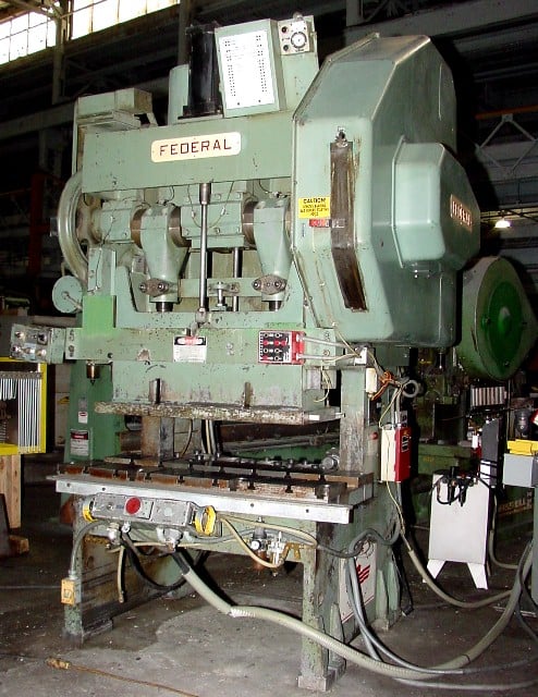 60 Ton, Federal #2-60, 4" stroke, 13" Shut Height, 54" x24" bed, 60-180 SPM, air clutch, 1982, #148055 - Image 2