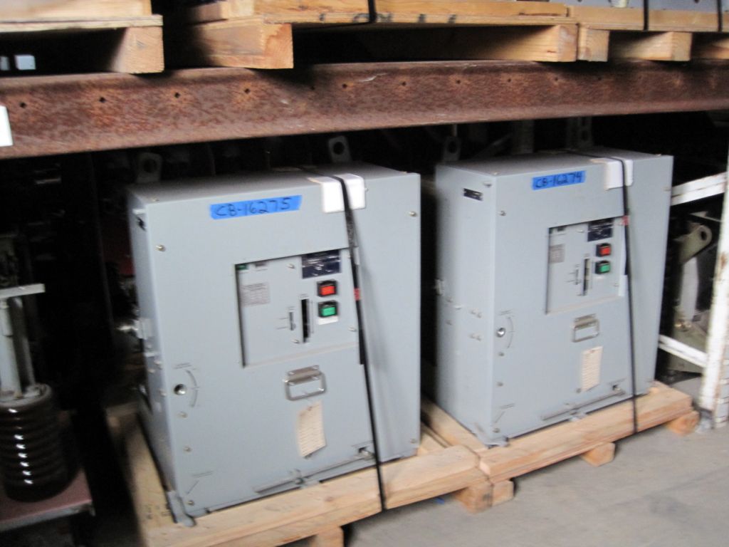 1200 Amp, SQUARE D, FLUARC, FG-2-05025-12, 5000 Volts, electrically operated, drawout - Image 2