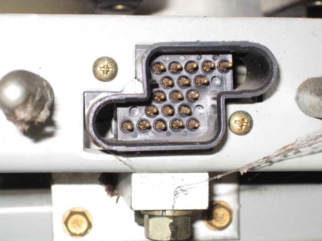 1200 Amp, SQUARE D, FLUARC, FG-2-05025-12, 5000 Volts, electrically operated, drawout - Image 4