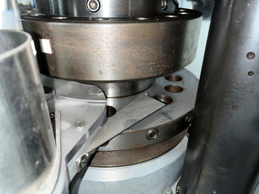6.5 Ton, Manesty, Tablet Press, 16 Stations, 5/8" tablet diameter, 11/16" Depth of Fill, 90000 Tablets/hr. - Image 11