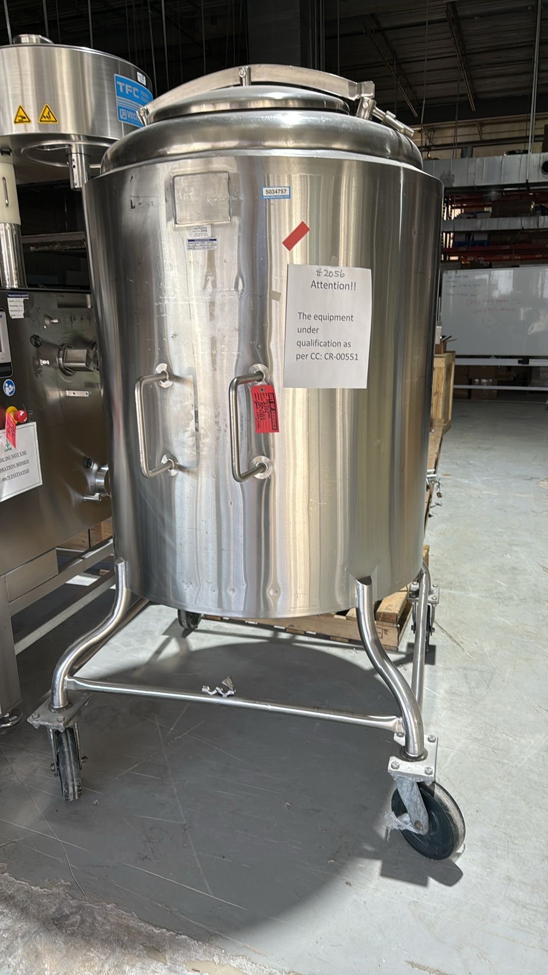 187 gallon DCI, Stainless steel jacketed tank, 75 psi, 1991 - Image 1