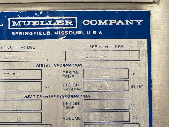 320 gallon Paul Mueller, Stainless steel jacketed tank, 50 psi, dished top & bottom, 1988 - Image 9