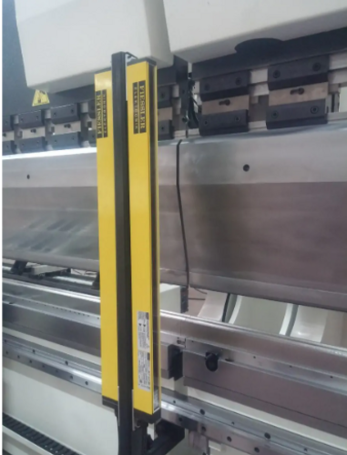 88 Ton, Gator #Ultimate-2080, CNC hydraulic press brake - Image 5