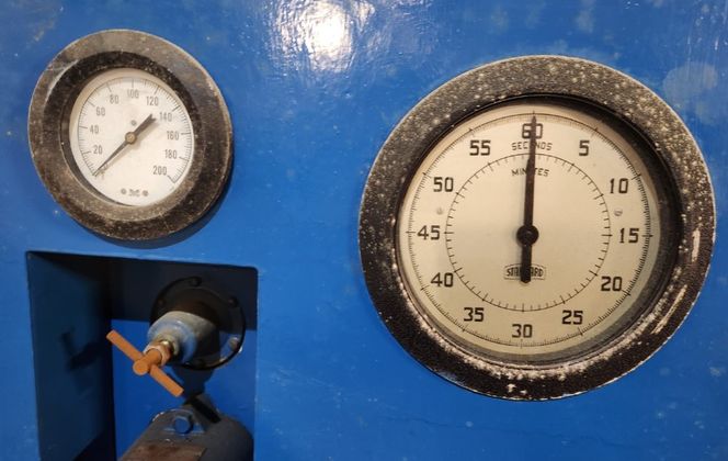 Farrel Banbury #BR, Mixer, carbon steel, 6" x 2.5" Feed Opening, 150 psi, 25/17/12/8.5 HP, 1750/1155/875/575 - Image 8