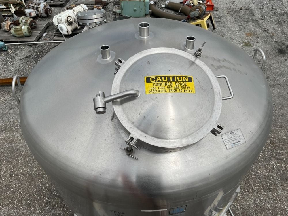 630 gallon Cherry Burrell, Receiver Tank, Stainless Steel, 72" diameter x 30" straight side, 18" Top Manway - Image 5