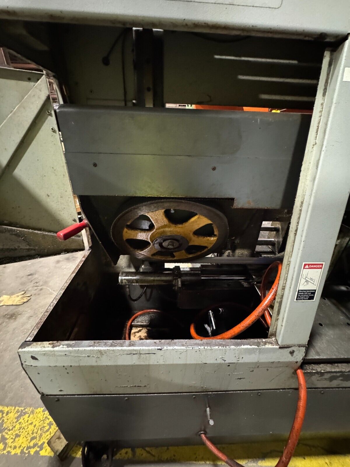 10" x 10" Hyd-Mech #H-10A, horizontal bandsaw, automatic, 5 HP, 1.25" width x 150" L - Image 5