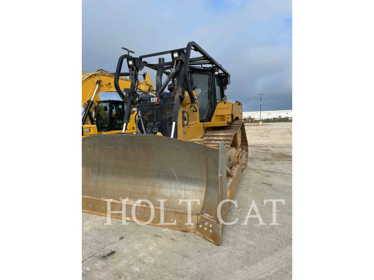 Caterpillar D6 LGP, Crawler Dozer, 379 hours, S/N: KMT01102, 2023 - Image 1