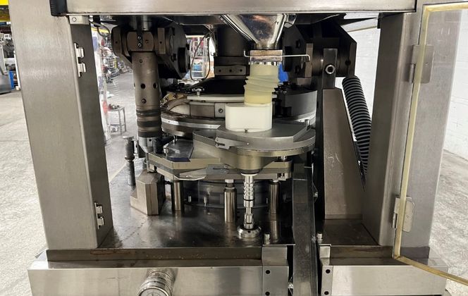 Manesty #MKIIA, Tablet Press, Rebuilt by IPR, 39-Station, Double Sided w/Force Feeders, 10 HP, 1760 RPM - Image 9