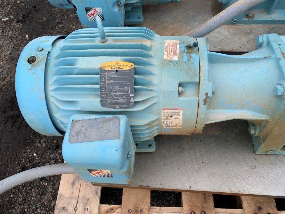 90 GPM, Waukesha #060U2, Rotary Lobe Pump, 2.5" Inlet/outlet, 7.5 HP, 230/460 V Motor, 2014 - Image 2