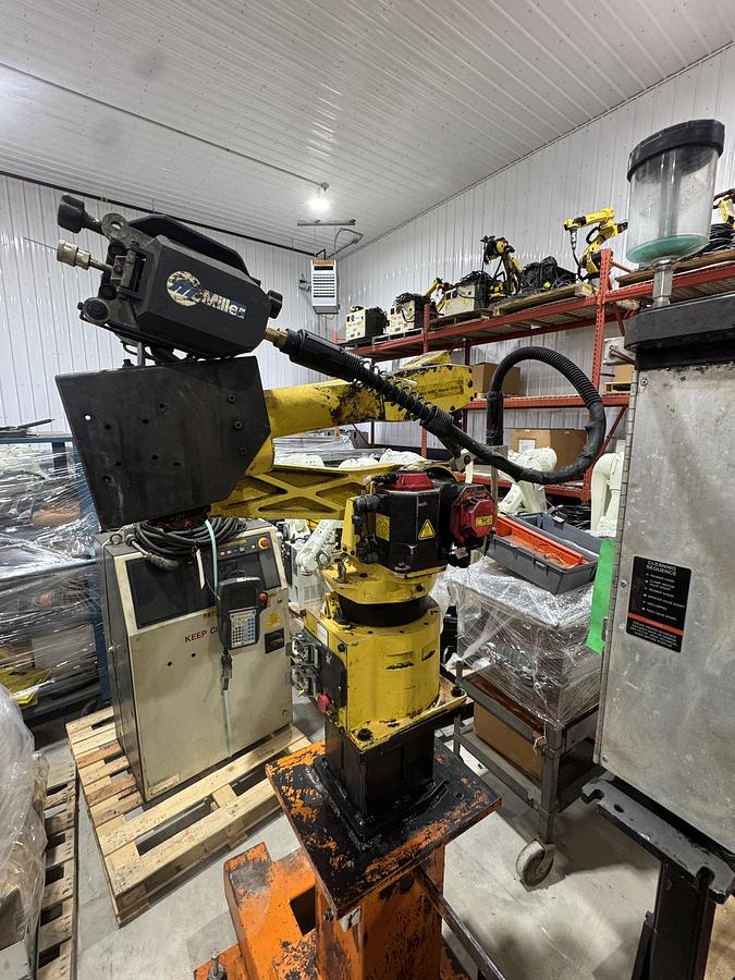 Fanuc, ArcMate 100iB, mig welding robot with RJ3iB control, 6-Axis, 6 Kg, 1373mm reach - Image 2