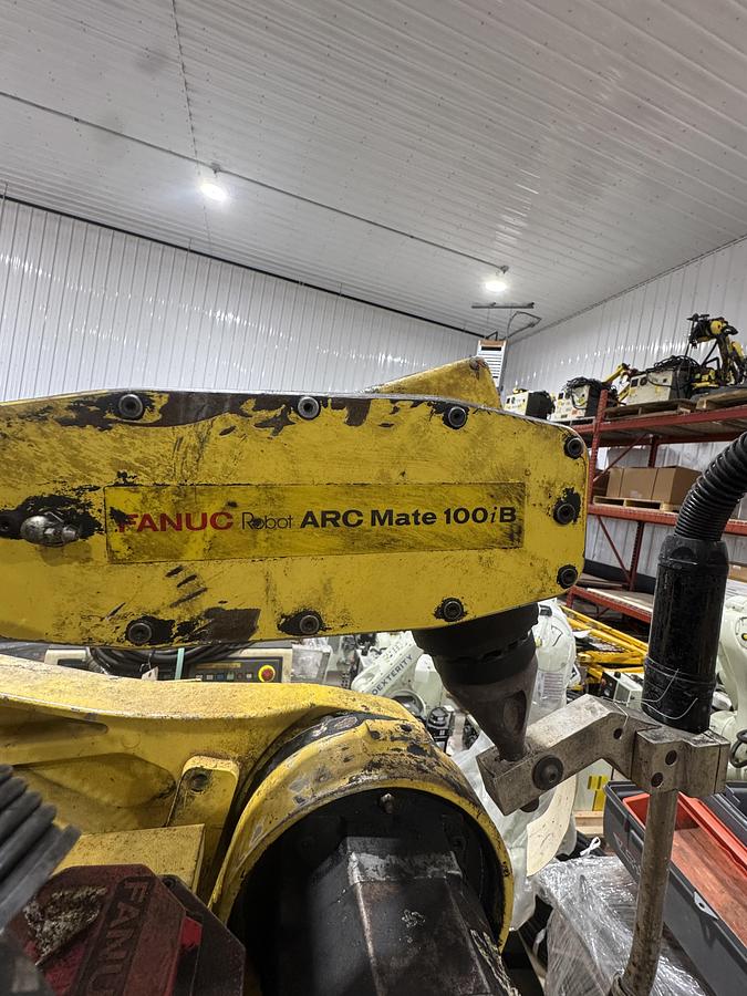 Fanuc, ArcMate 100iB, mig welding robot with RJ3iB control, 6-Axis, 6 Kg, 1373mm reach - Image 3