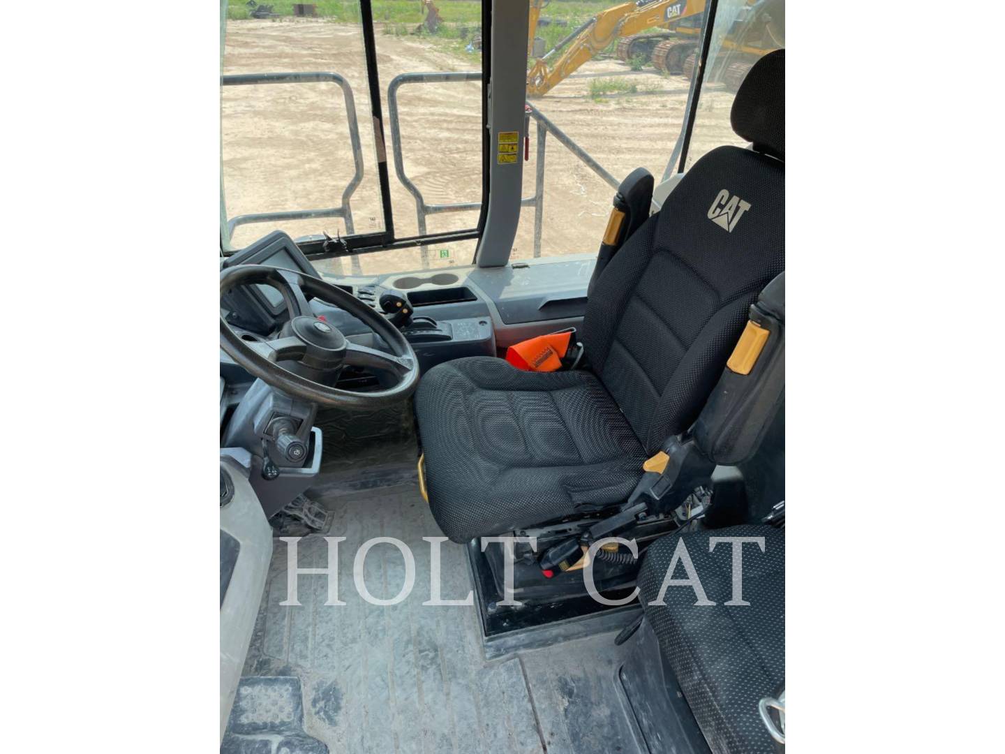 Caterpillar 735, Articulated Truck, 1809 hours, S/N: 3T500385, 2023 - Image 6
