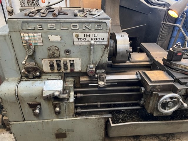 18" x 60" LeBlond #1610, Tool Room engine lathe, 1800 RPM, 2-chucks - Image 1