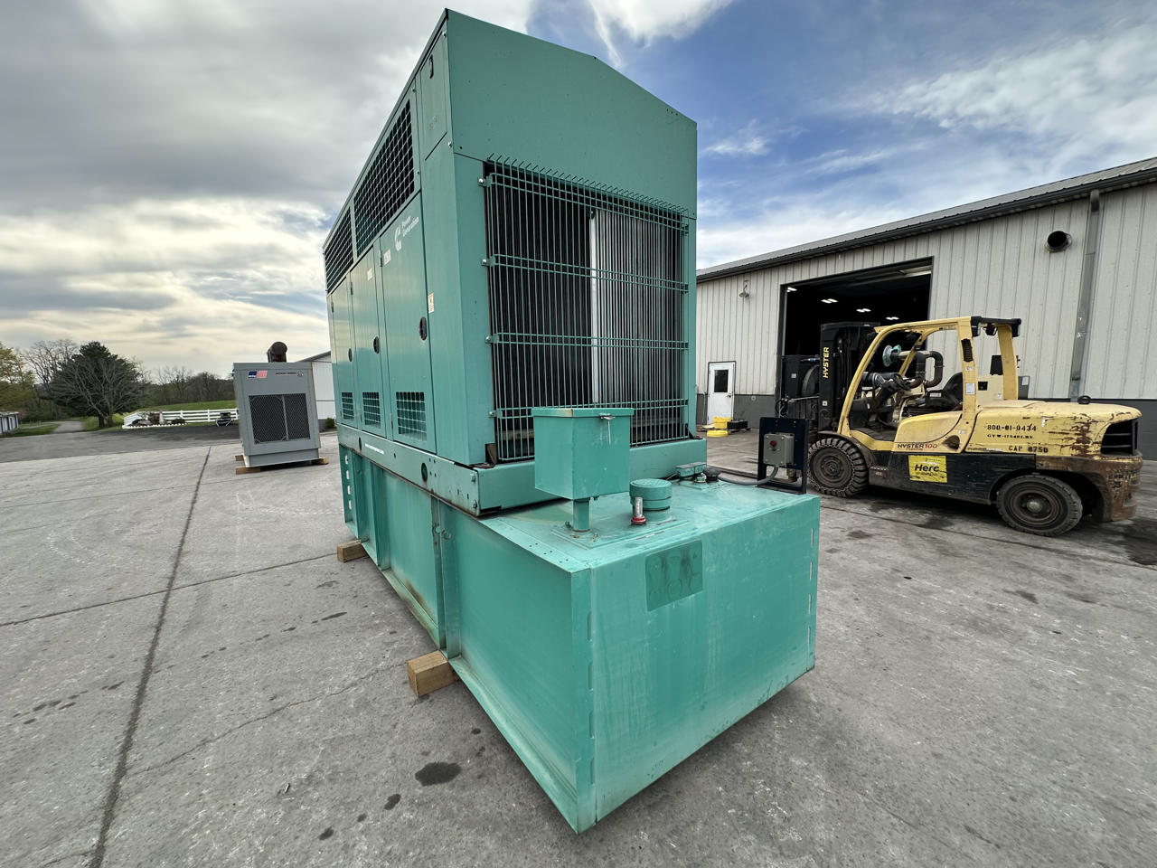 500 KW Cummins, Onan #QSX15-G9, diesel generator set w/enclosure & base fuel tank, 120/240 Volts, Tier 2 - Image 3