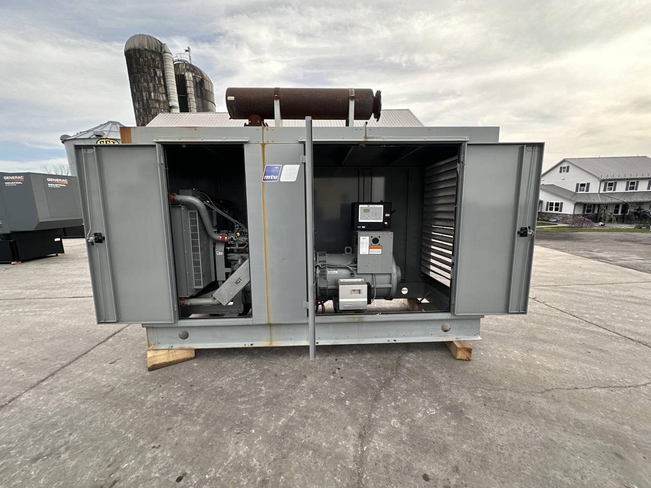 275 KW MTU #6090HF485, diesel generator w/enclosure, 9 liter J Deere engine, 277/480 Volts, Tier 3 - Image 7