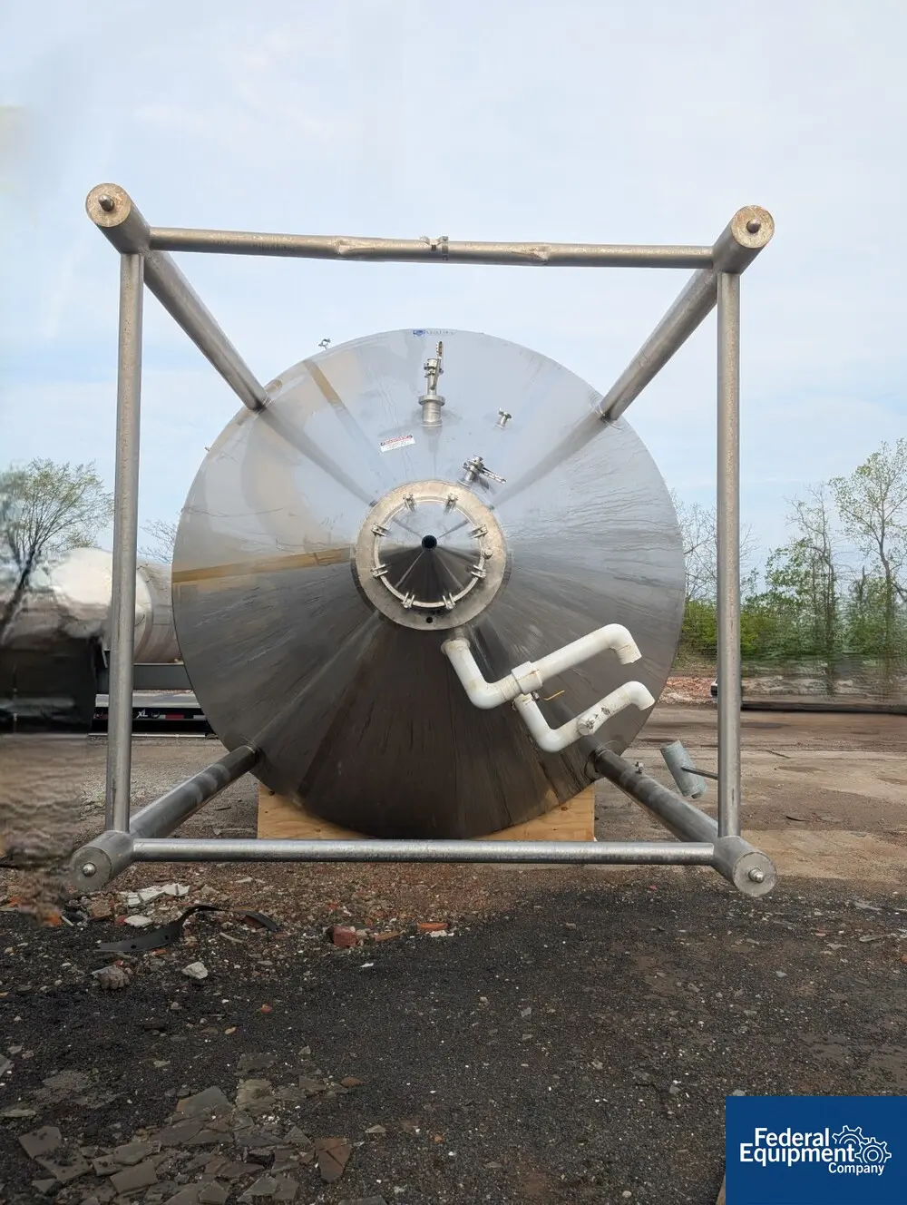 12400 gallon Quality Tank Solutions, 304 Stainless Steel Jacketed Tank, inner size 138" diameter x 204" H - Image 3