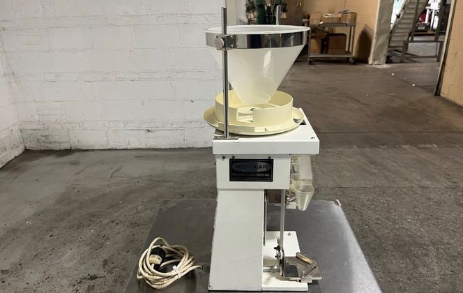 C.E. King #DC, Counter, w/Dual Chute Discharge, 115 V - Image 4