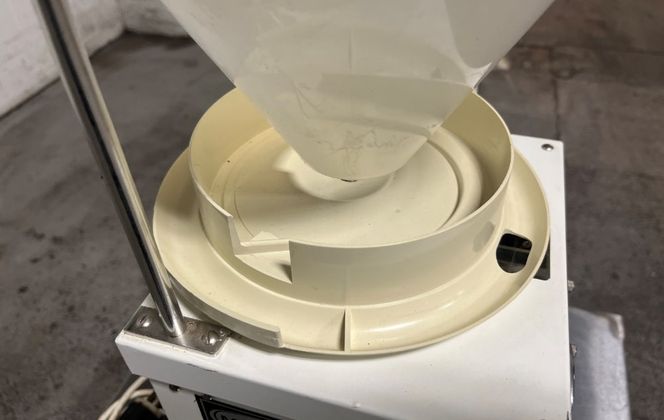 C.E. King #DC, Counter, w/Dual Chute Discharge, 115 V - Image 9
