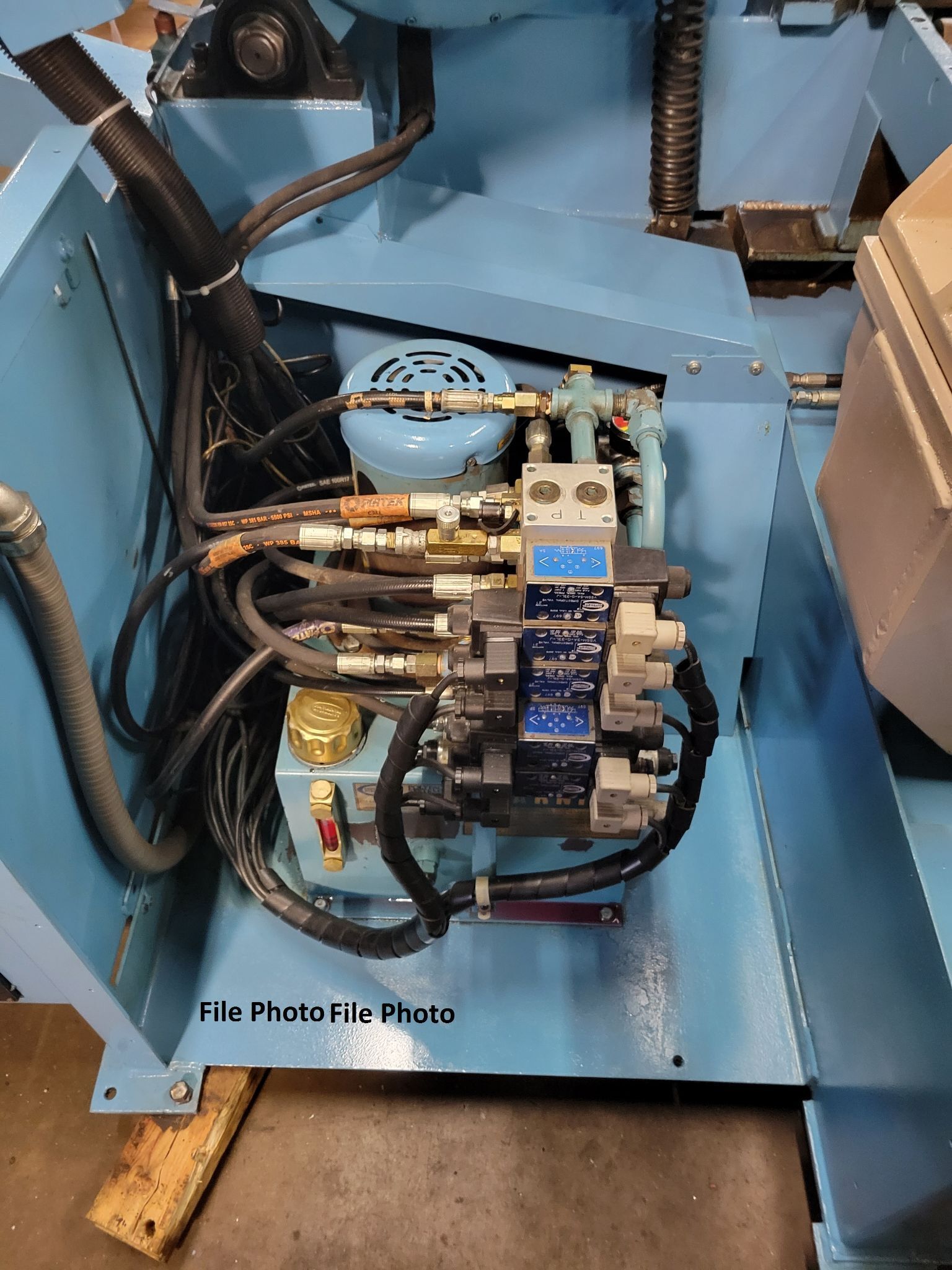 14" x 16" DoAll #C-4100NC, prog automatic horizontal band saw, 40-360 FPM, 1.5" x 0.05" x 183" blade, 21" - Image 9
