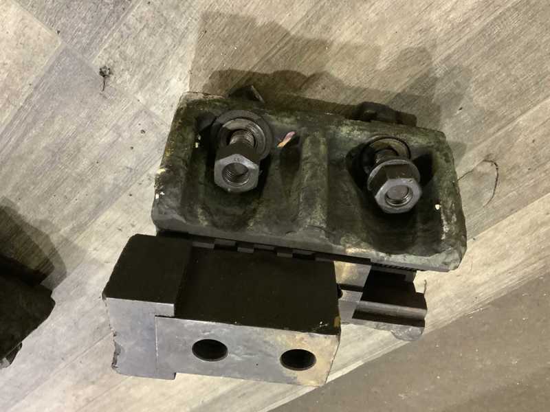 10" x 8-1/2" Horton boring mill jaws, removable top jaws (4 available) - Image 2
