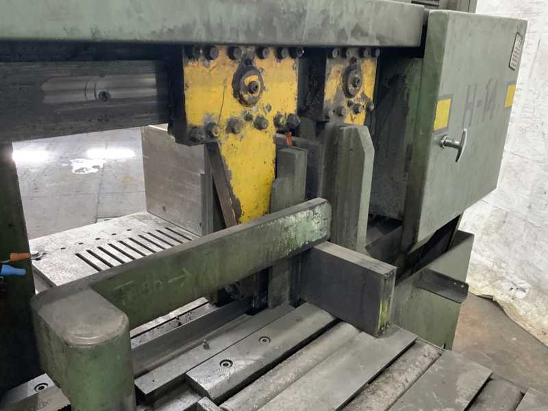 14" x 14" Hyd-Mech #H-14A, horizontal band saw, 15' 4" x 1-1/2" blade, power down feed, 60-350 SFM - Image 5