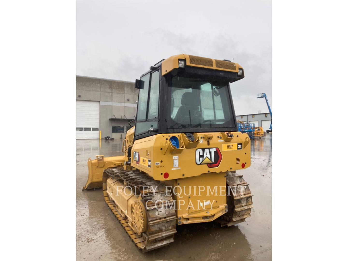 Caterpillar D1-12VI, Crawler Dozer, 1006 hours, S/N: XKF04140, 2023 - Image 4