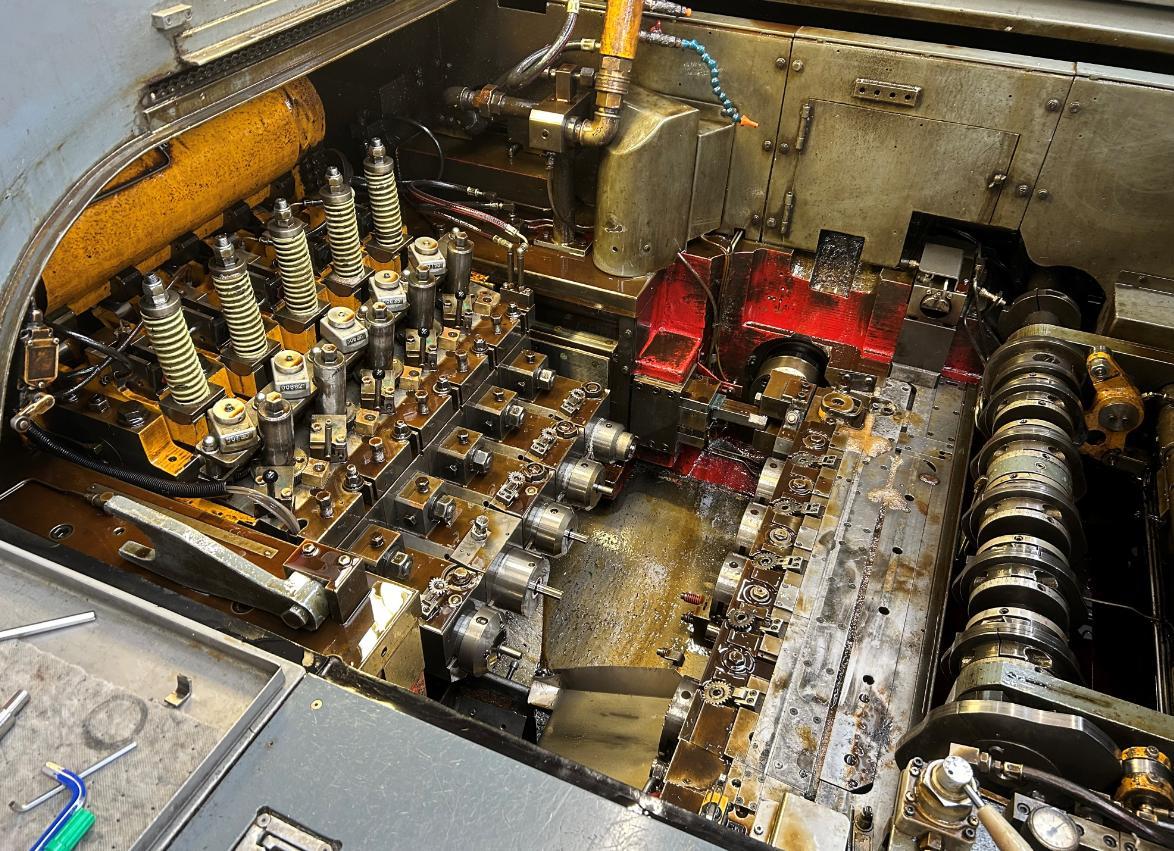 .9" x 6.88" Sakamura #BPF-540, 5-die cold former, PKO in all stations, trimming, 1990 - Image 2