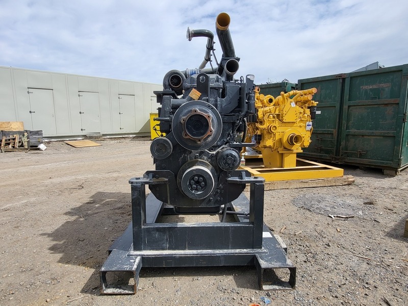 Komatsu #R624101AC01T2, SAA6D170E-3 engine, like new - Image 9