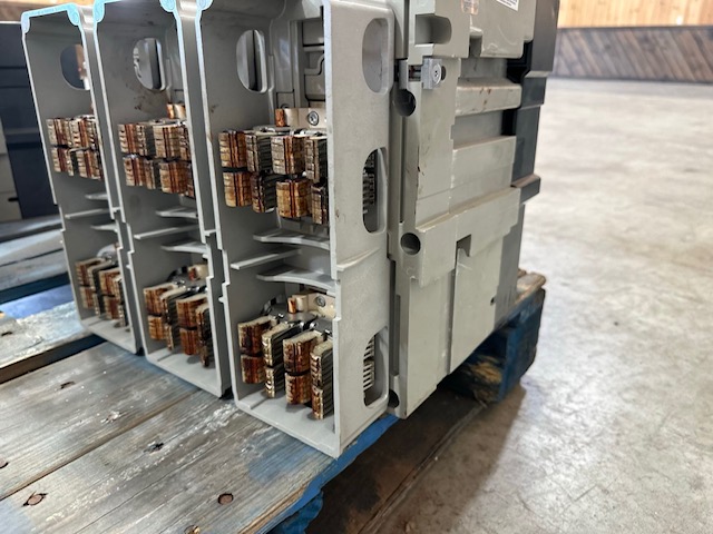 1600 Amps, Schneider, NW16L1, motorized electronic breaker for paralelling, like new, 2020 - Image 7