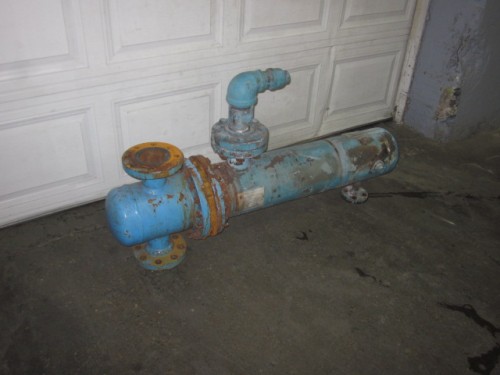 23.5 sq.ft., 300 psi shell, 300 psi tube, Bell & Gossett, U-tube shell & tube heat exchanger, 1989 - Image 2